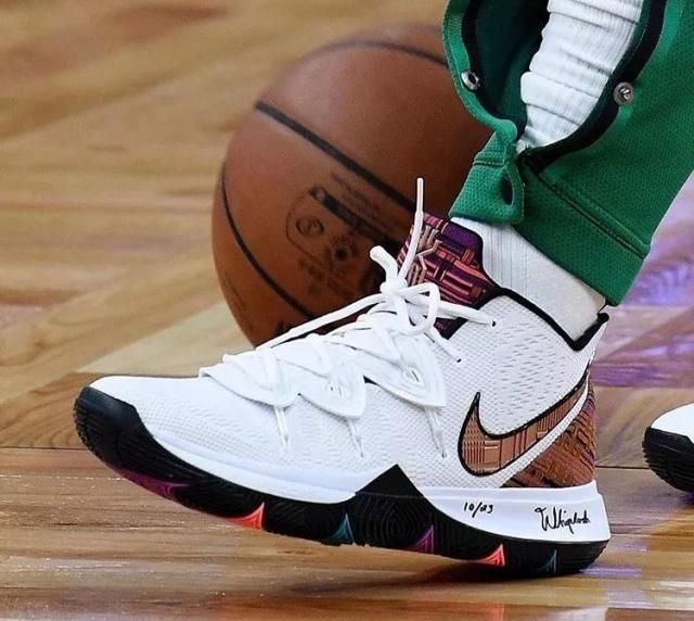 成魔咒？此前取得NBA杯冠军的雄鹿和湖人均在次年止步小组赛
